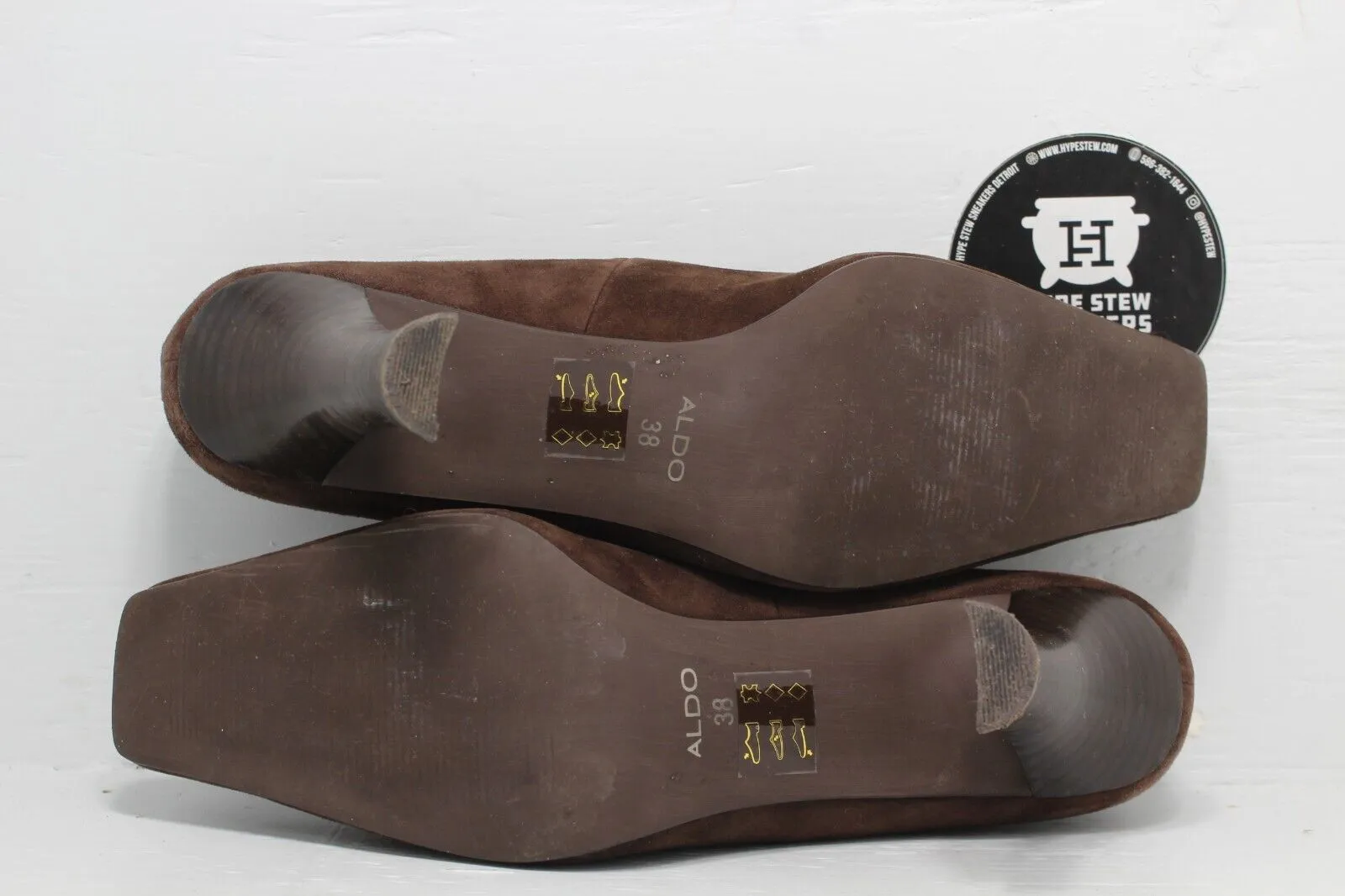 ALDO Dark Brown Suede Slip On High Heels 3 Inch Women's Size 7.5