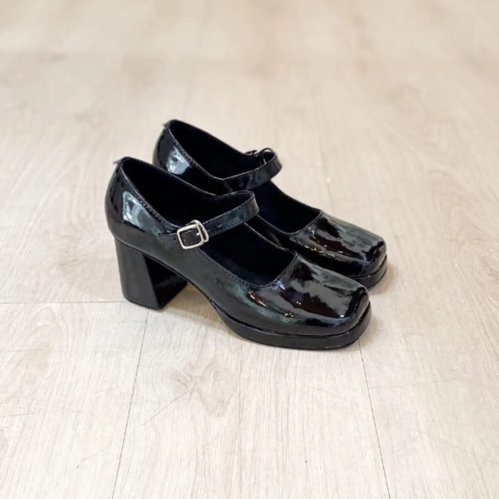 Amy Heels