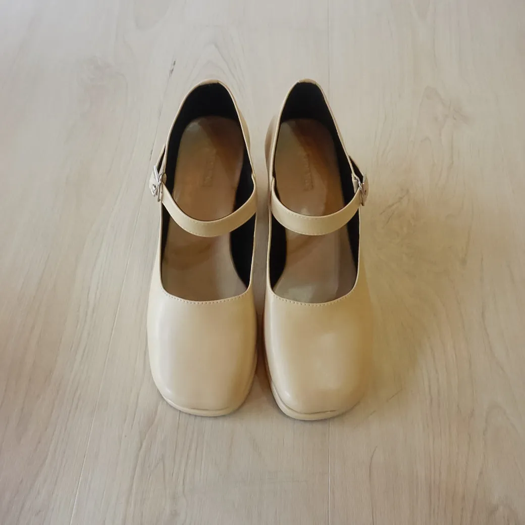 Amy Heels