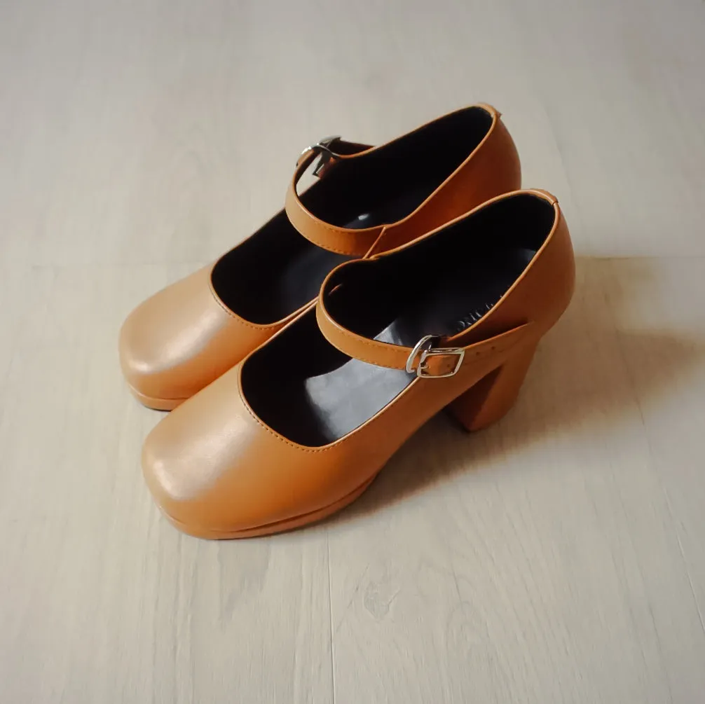 Amy Heels