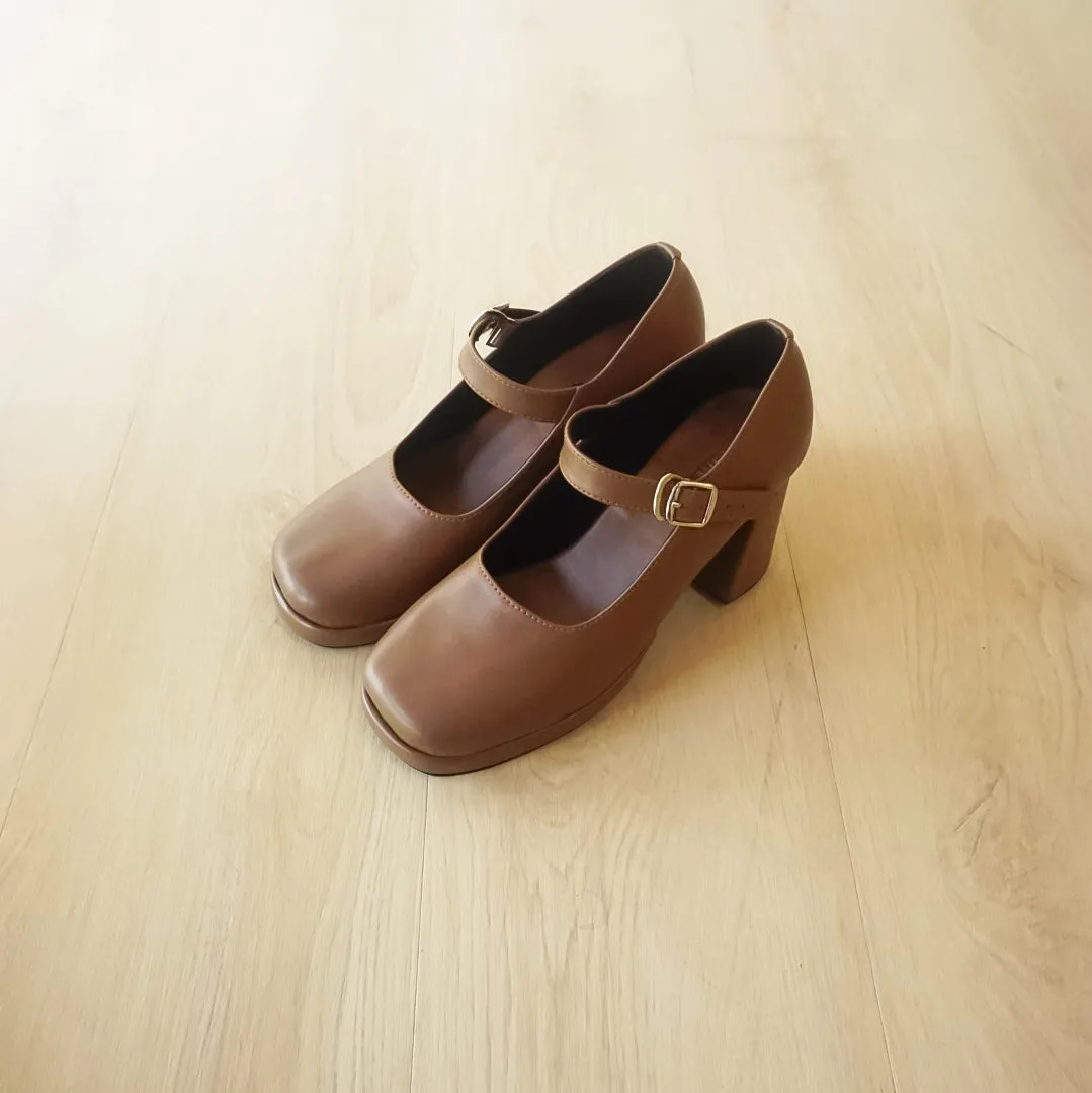 Amy Heels