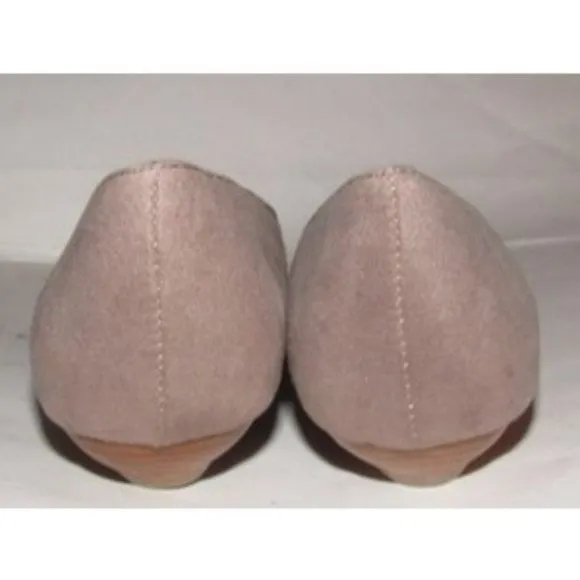 Bandolino DAIMEE Taupe Suede Studded Flats