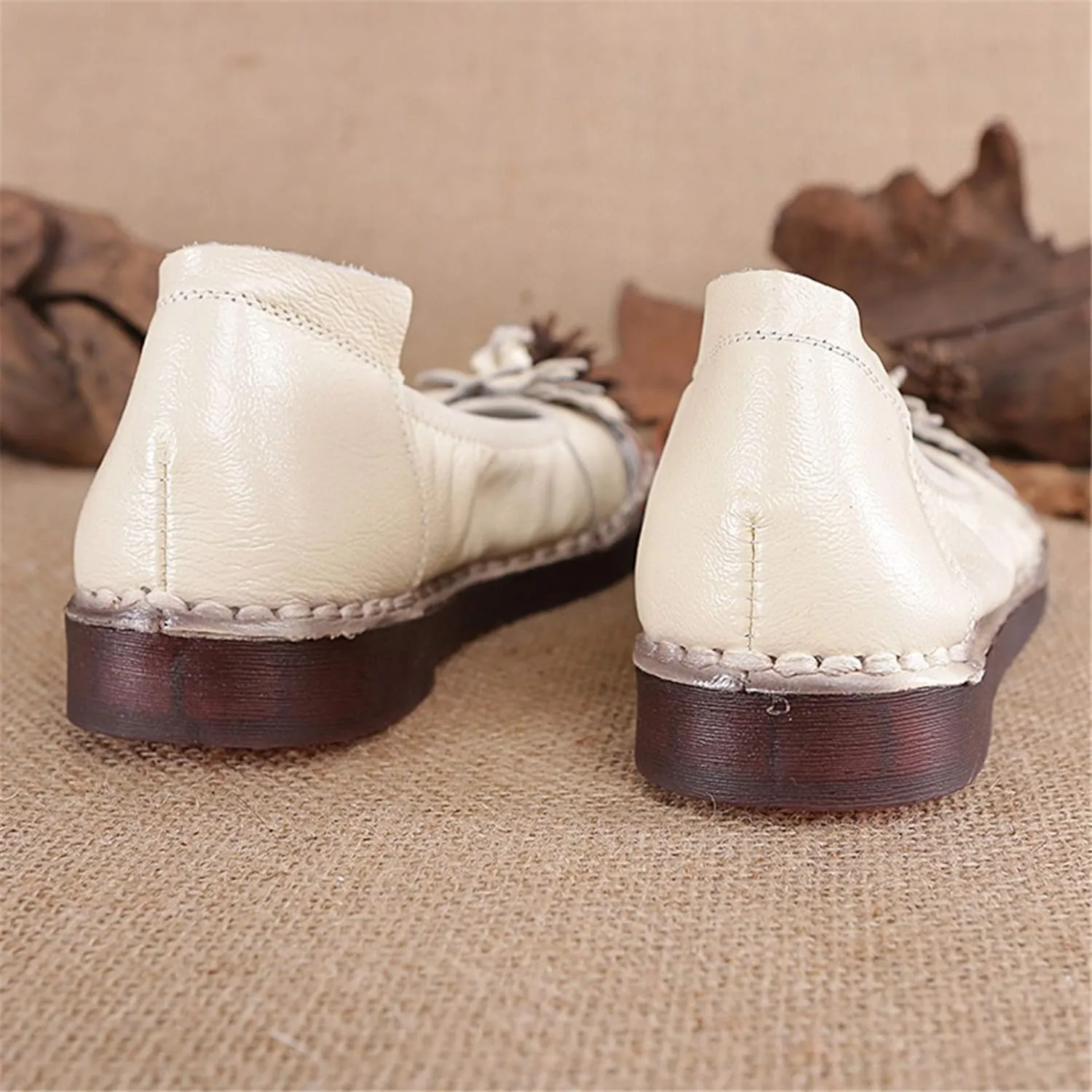 Hee grand Women's Slip on Flats,Breathable Comfort Soft Walking Shoes Anti-Slip Driving Shoes Big Size