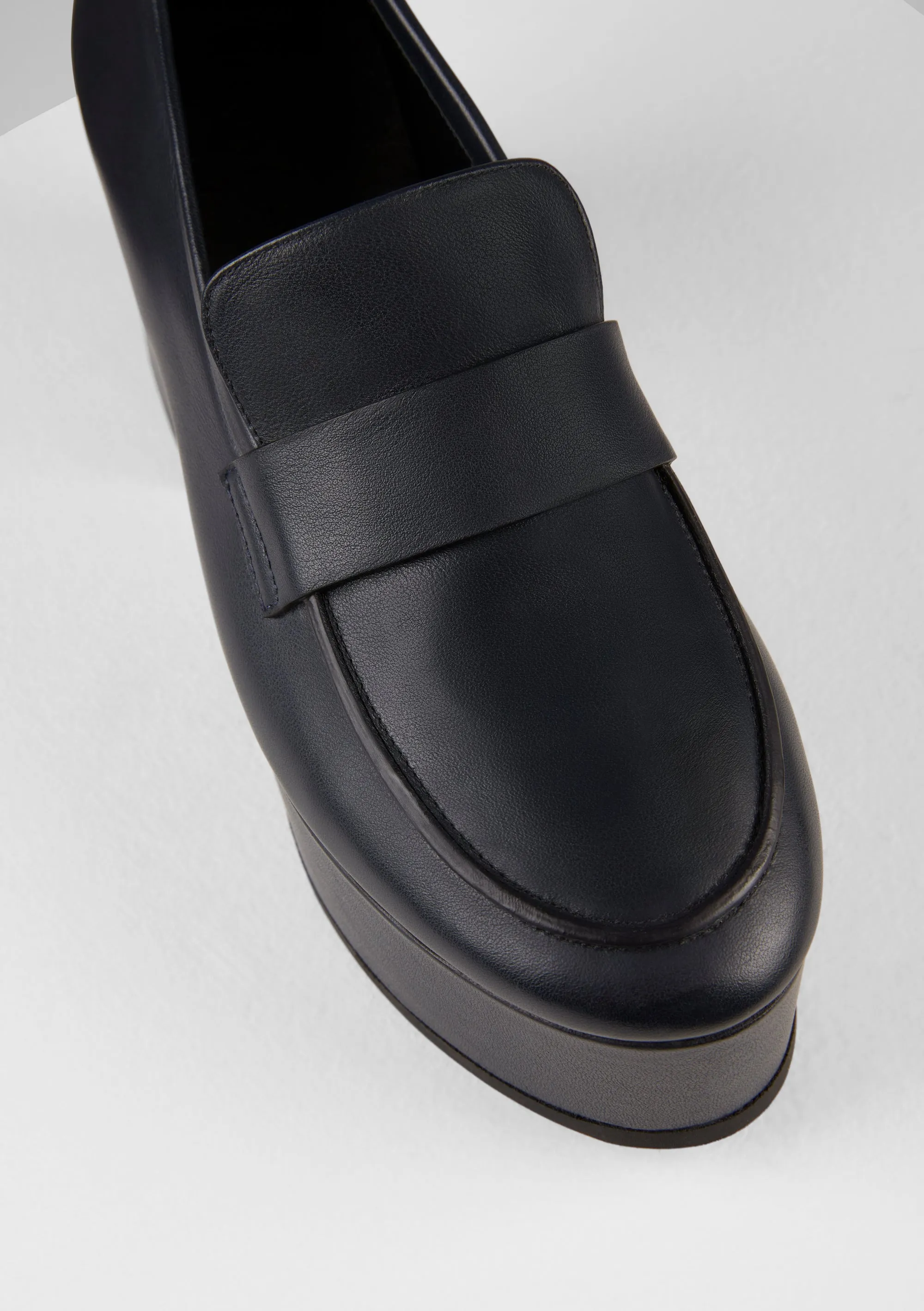 Myla Loafers in Abisso