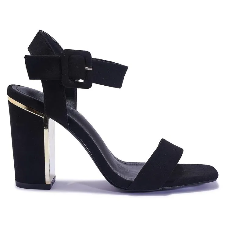 NUR1 Heel Sandals