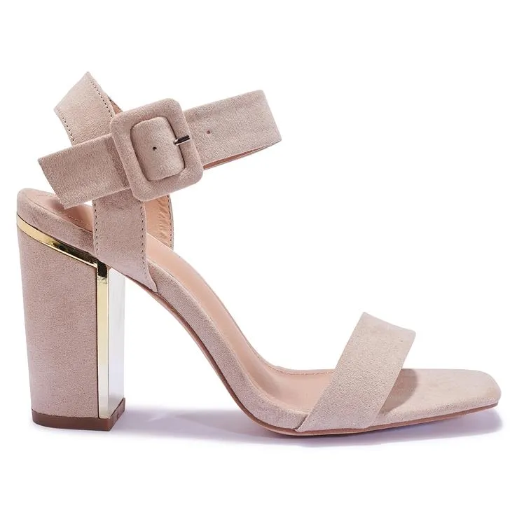 NUR1 Heel Sandals