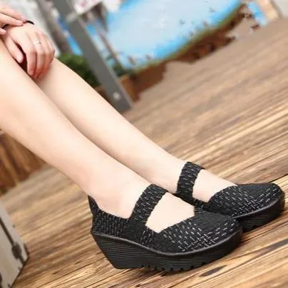 Women roud toe platform slip on wedge sandals