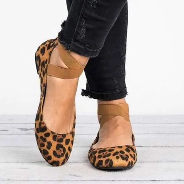 Women'S Retro Flat Pumps Round Toe Shoes 24598256C